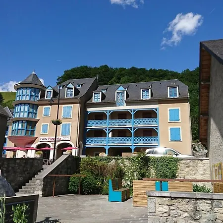 Joli Avec Balcon Donnant Sur La Montagne *