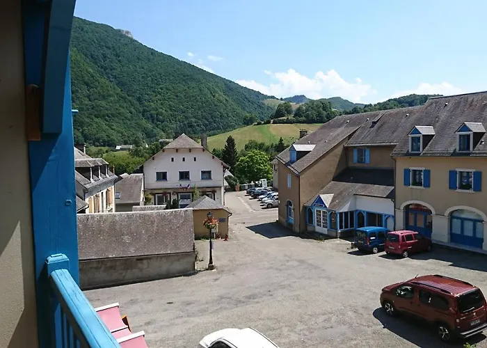 Joli Avec Balcon Donnant Sur La Montagne Διαμέρισμα